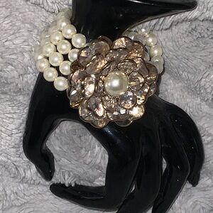 6/$20 Elegant Pearl and Crystal Flower Bracelet
